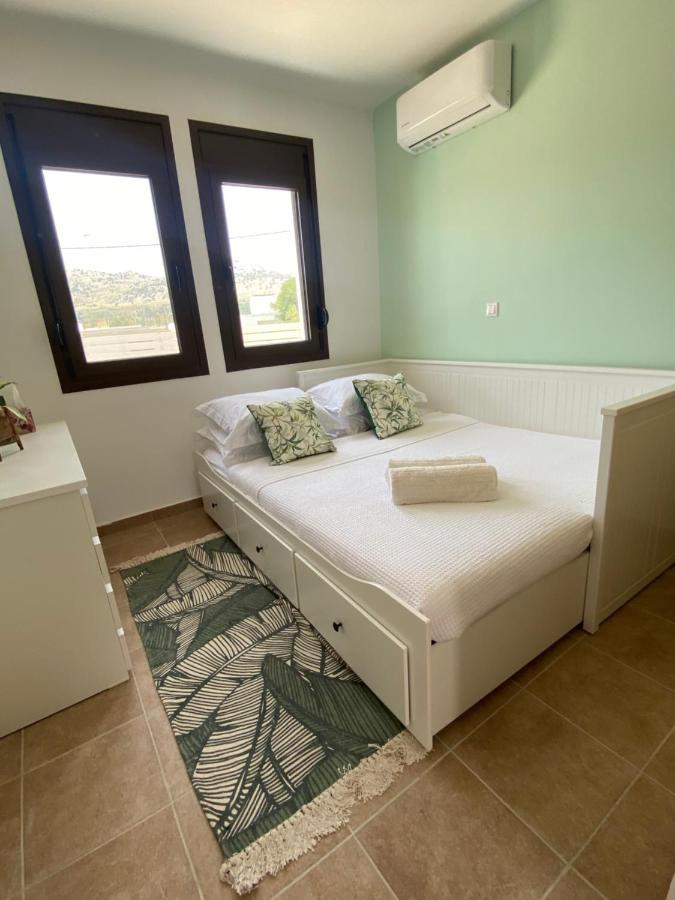 Casa Christiana, Lardos Villa Bagian luar foto