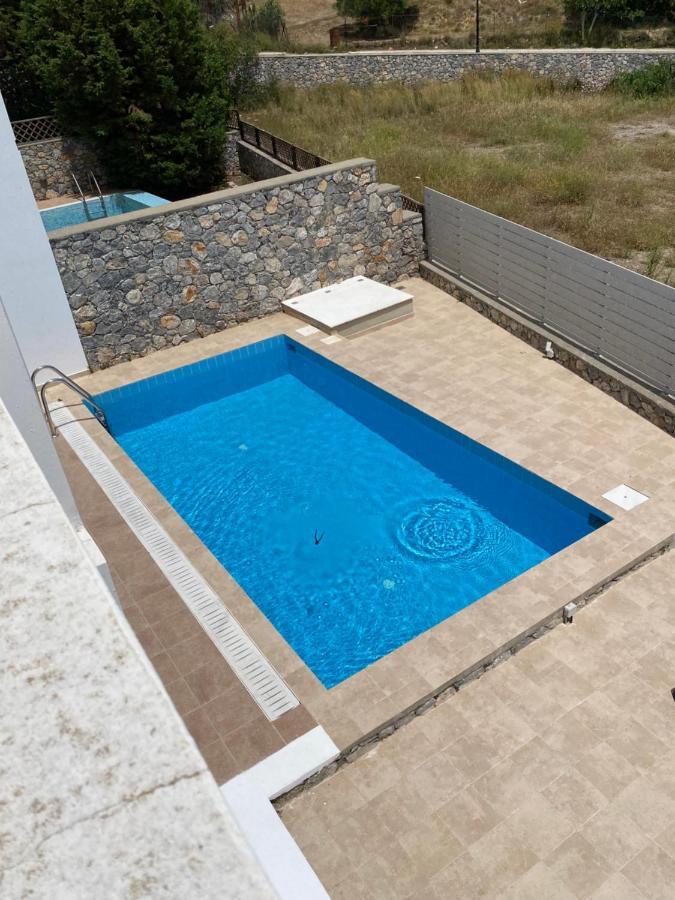 Casa Christiana, Lardos Villa Bagian luar foto