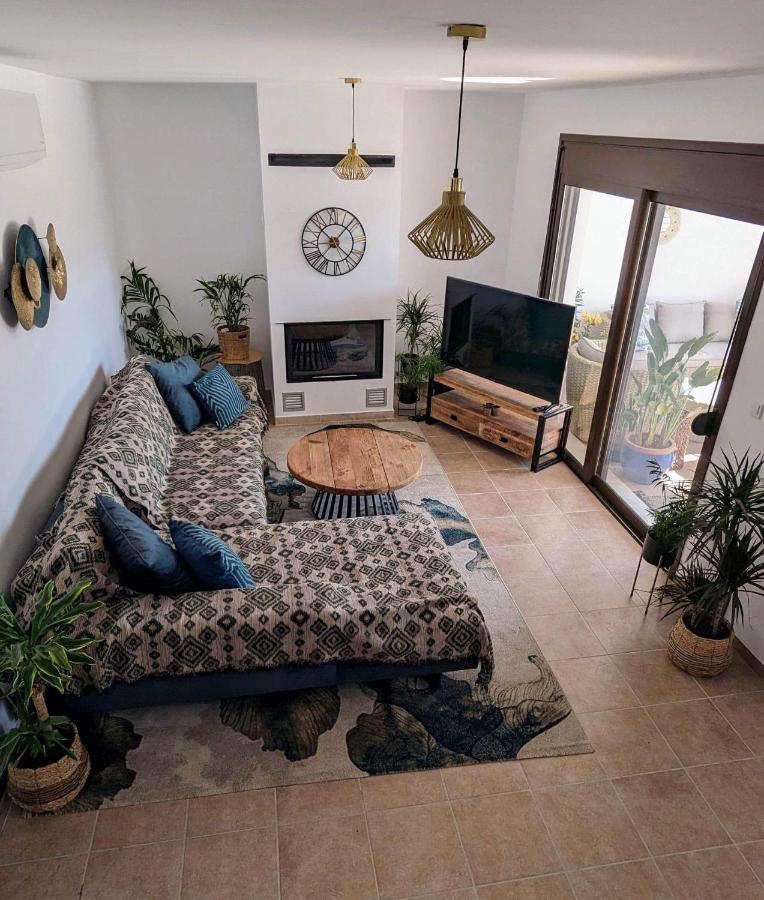 Casa Christiana, Lardos Villa Bagian luar foto